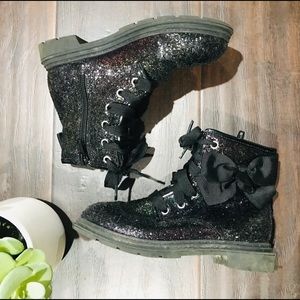 🦄Black Ombré Glitter Boots🦄